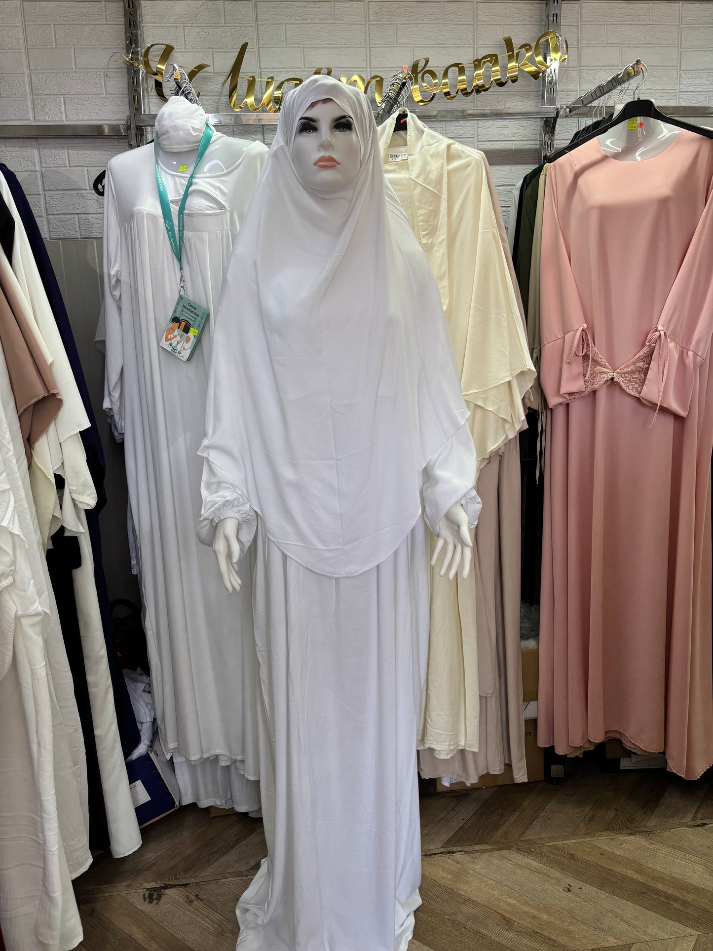 Robe Hajj Omra avec poche devant et son khimar en coton SALIHA MODE