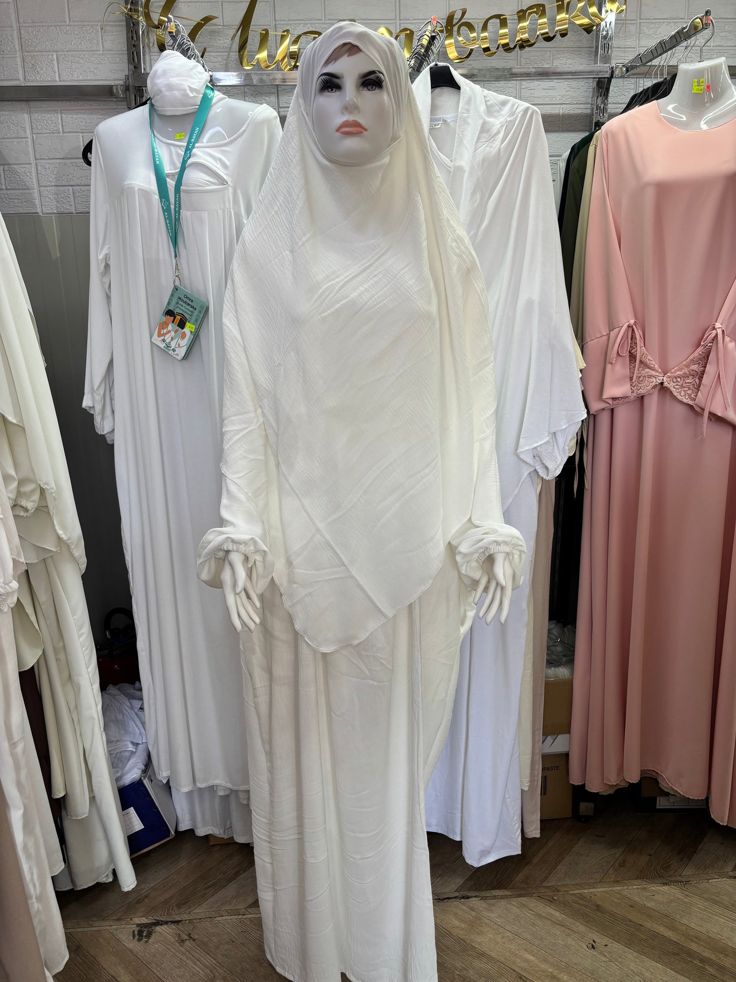 Robe Hajj Omra avec POCHE DEVANT et khimar (en JAZZ) SALIHA MODE