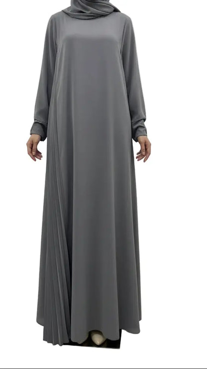 Robe en Soie de Médine plissée sur les côtés grandes de taille SALIHA MODE